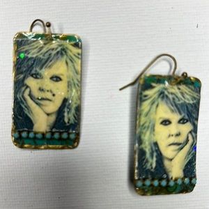 Lucinda Williams Earring